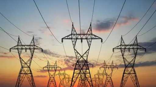 مصر تستأنف تصدير 70 ميغاواط كهرباء إلى ليبيا بعد سداد 100 مليون دولار