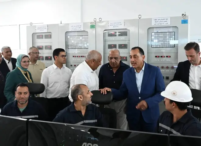 رئيس الوزراء يتفقد محطة محولات شرق مطروح.. تمهيدًا لاستقبال قدرات «الضبعة النووية»