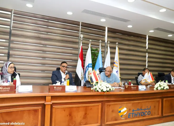 محافظ الإسكندرية يزور إيثيدكو ويضع حجر الأساس لمشروع تطوير طريق النهضة بالعامرية