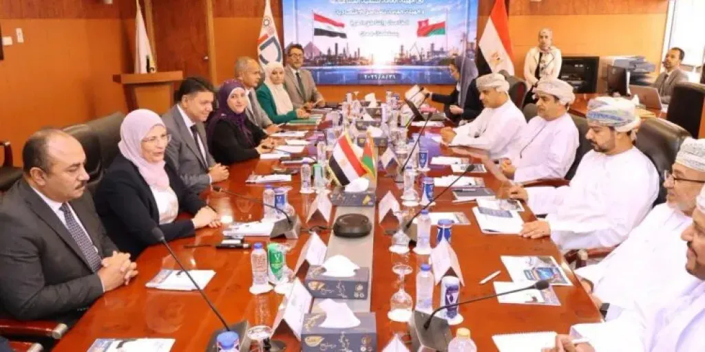 مصر وعُمان تناقشان مقترحًا لإقامة منطقتين صناعيتين بنظام المطور الصناعي