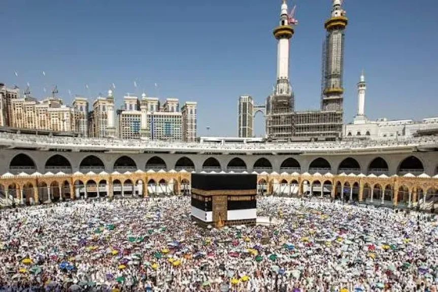 تعرف على الضوابط والقواعد والإجراءات المنظمة للحج السياحي لموسم 1448هـ