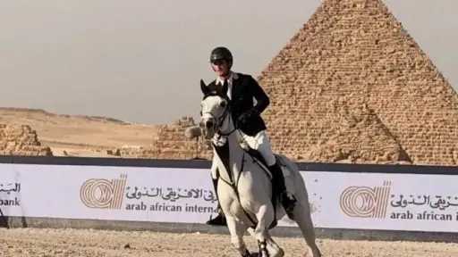 البنك العربى الافريقى الدولى راعيا لبطولة لونجين العالمية لقفز الحواجز في رحلتها الأولى إلى أهرامات الجيزة